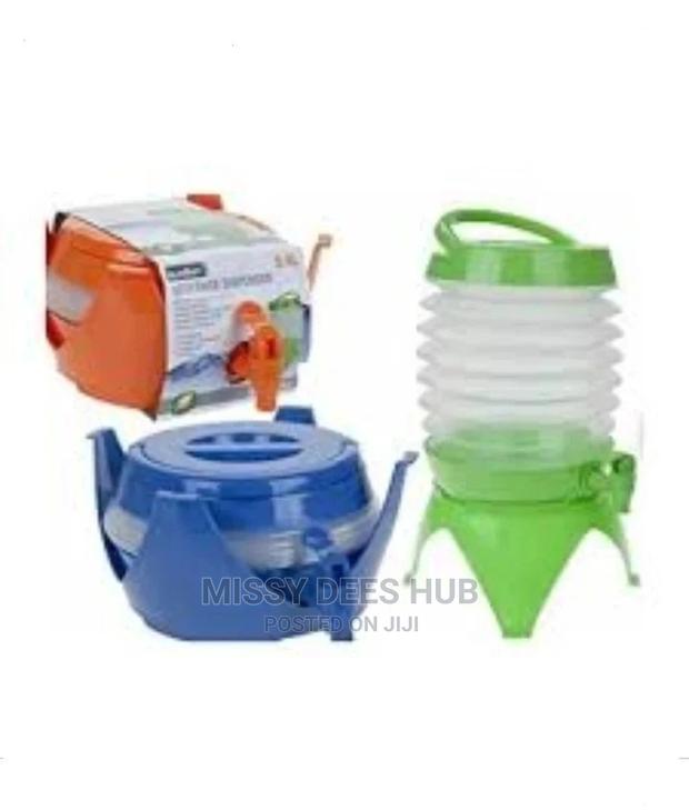 Collapsible Beverage Dispenser ( 7.5 L) · Photo 2