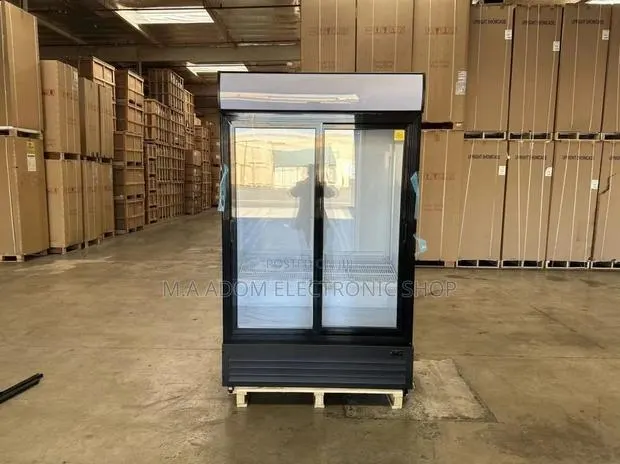 Pear 600 Litres Merchandise Display Baverage Cooler · Photo 1