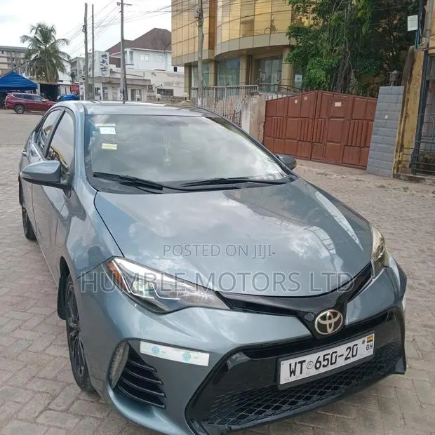 Toyota Corolla 2014 · Photo 1