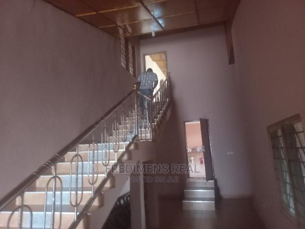 8bdrm House in Apatrapa For Sale, Kumasi Metropolitan for sale · Photo 5
