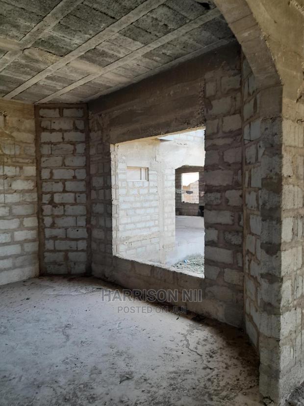 5bdrm Mansion in Amasaman, Accra Metropolitan for sale · Photo 6