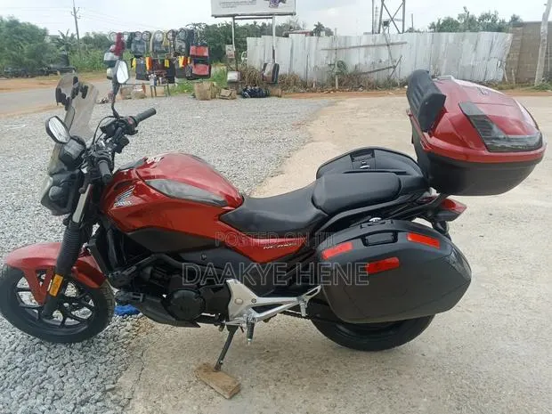 Honda NC700X 2020 Red · Photo 1