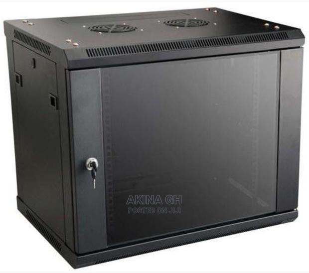 9u Network Cabinet Rack · Photo 1