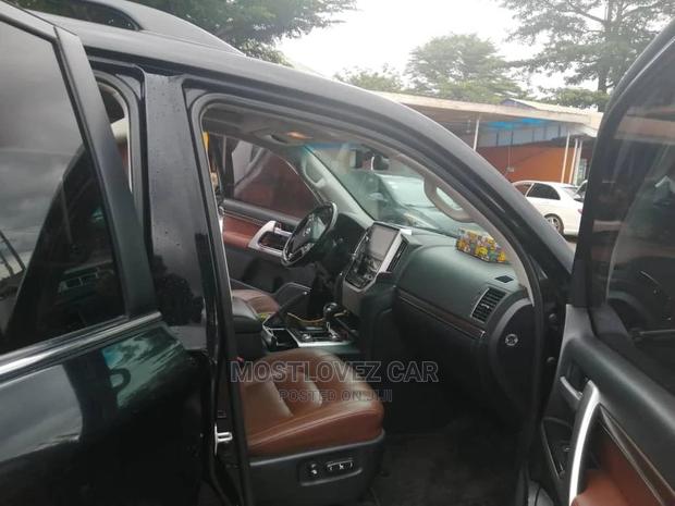 TOYOTA Land Cruiser for Rent in Ghana. Landcruiser for Rent · Photo 2