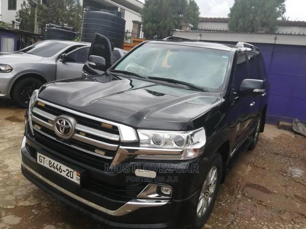 TOYOTA Land Cruiser for Rent in Ghana. Landcruiser for Rent · Photo 4