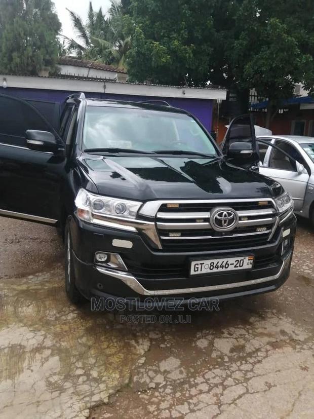 TOYOTA Land Cruiser for Rent in Ghana. Landcruiser for Rent · Photo 3