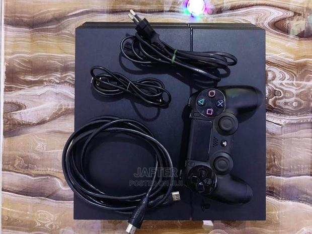 Ps4 Console Loaded With Fifa 27and 5 Games · Photo 1