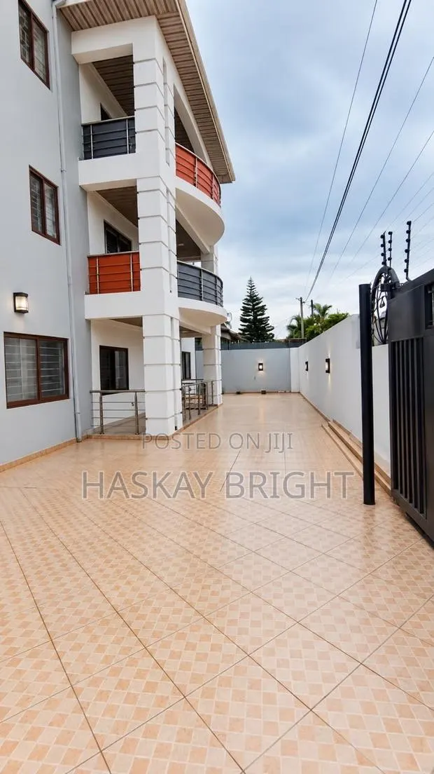 Furnished 3bdrm Apartment in East Legon for rent · Photo 1
