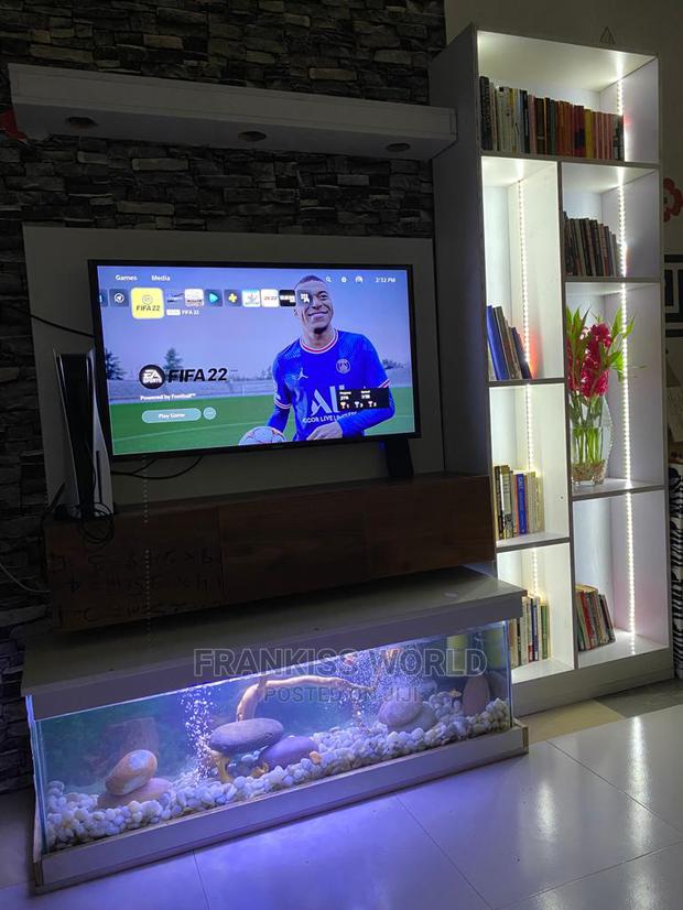 Tv Stand Aquariums · Photo 1