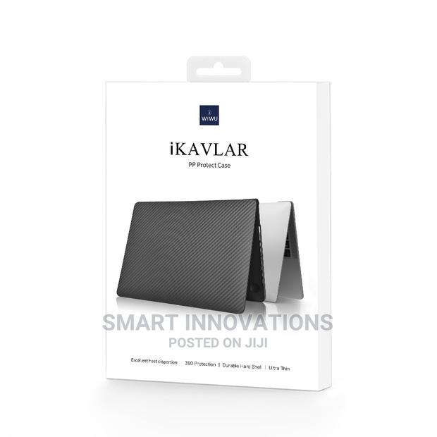 Macbook Air 13.6 (2022) Ikavlar Hard Shell Protective Case · Photo 3