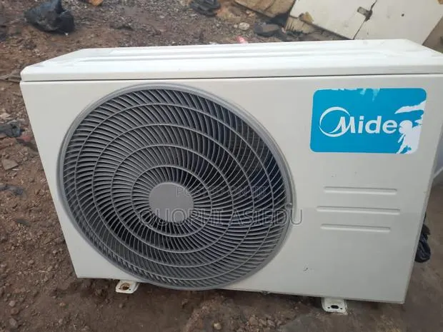Air Conditioner Mechanic · Photo 1