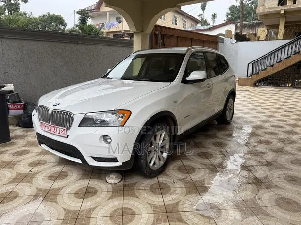 BMW X3 xDrive28i 4dr SUV AWD (2.0L 4cyl Turbo 8A) 2014 White · Photo 1