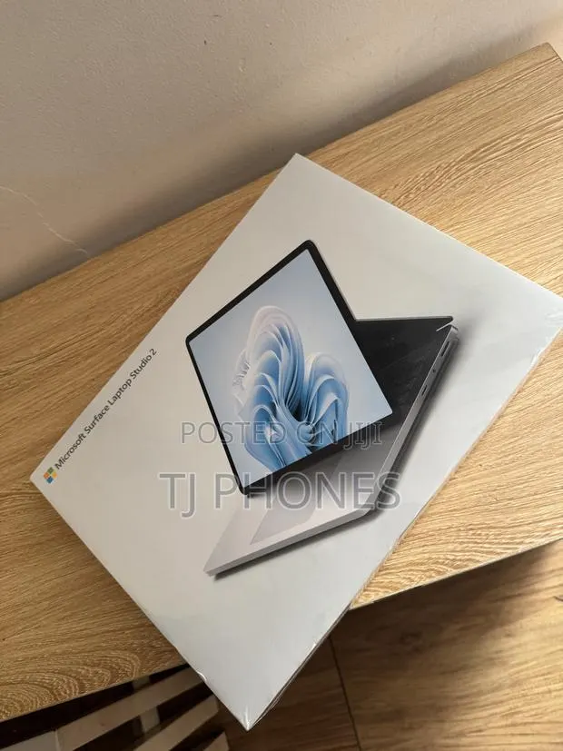 New Microsoft Surface Laptop Studio 2 16GB Intel Core i7 SSD 512GB · Photo 4