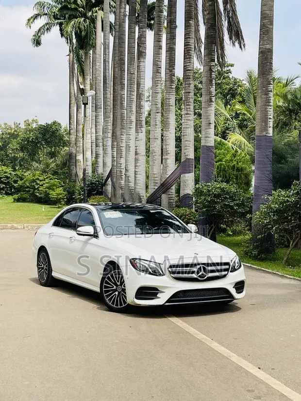 Mercedes-Benz E300 2019 White