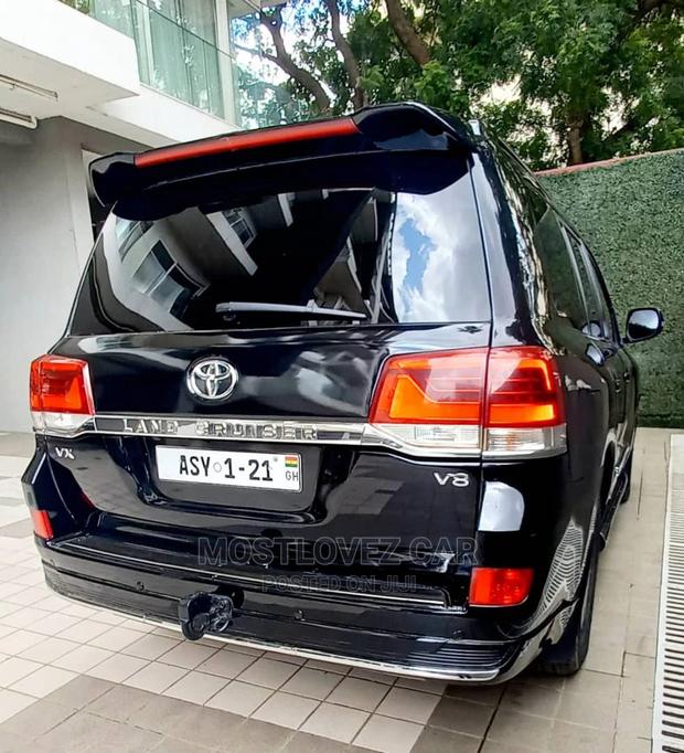 Car Rentals Luxury Landcruisers V8 for Rent in Accra Ghana · Photo 1
