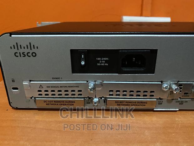 Cisco 1941 Integrated Services Router · Photo 6