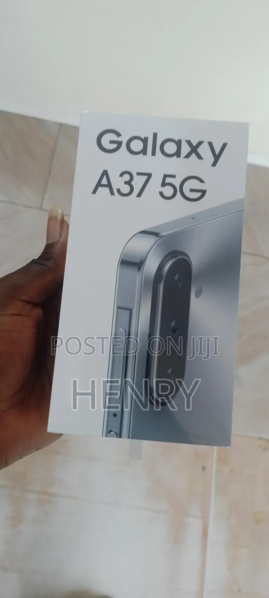 New Samsung Galaxy A37 256 GB Black · Photo 1