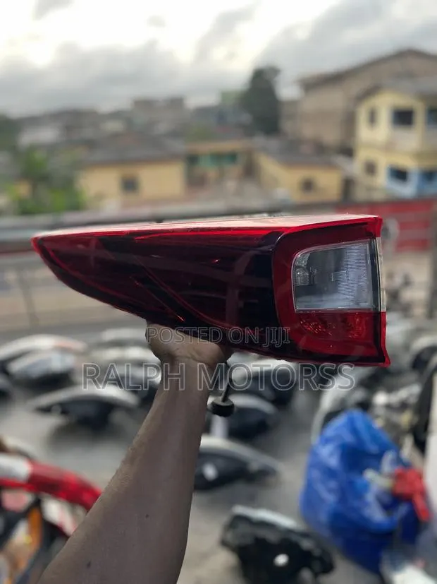 Acura RDX 2020 Taillight · Photo 1