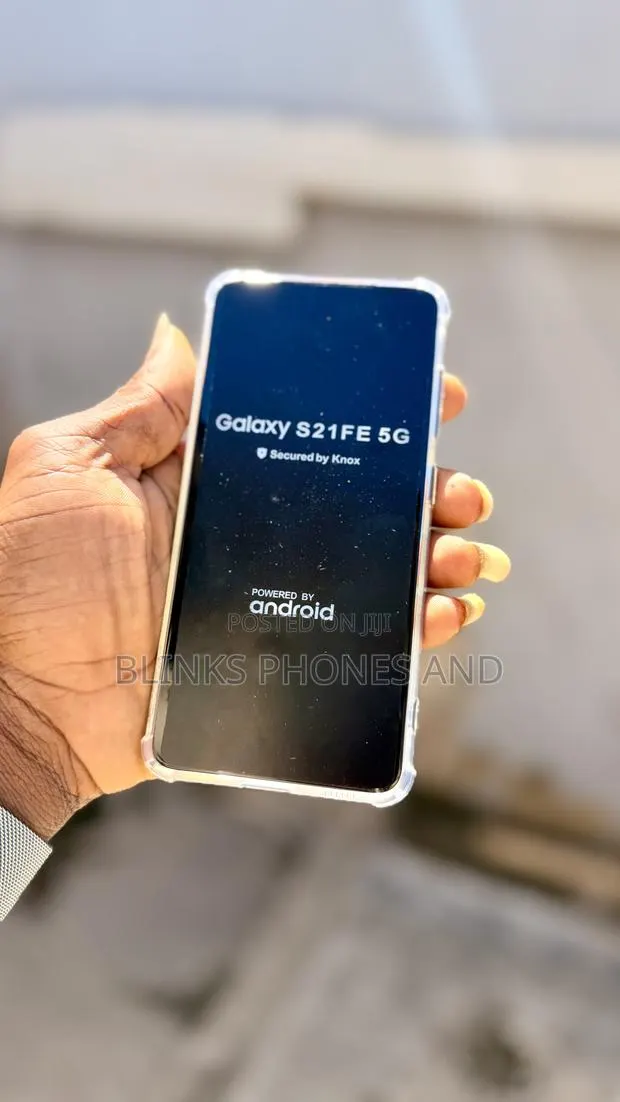 Samsung Galaxy S21 FE 5G 128 GB Black · Photo 1