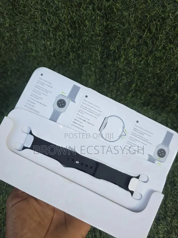 Direct Original Apple Watch Sillicone Strap · Photo 1