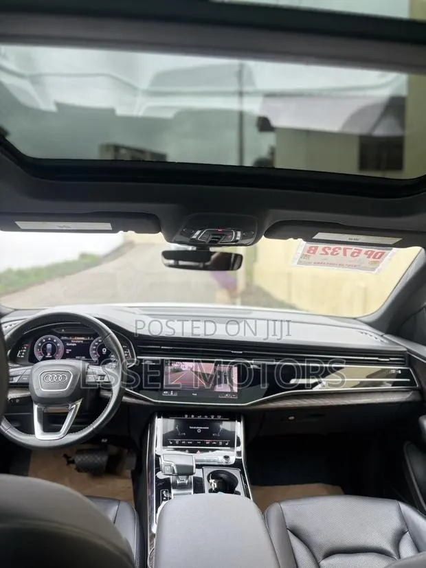 Audi Q8 55 Premium AWD quattro 2020 White