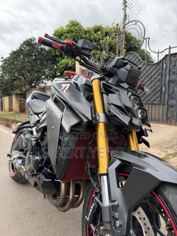 Suzuki GSX-S 2022 Black · Photo 1