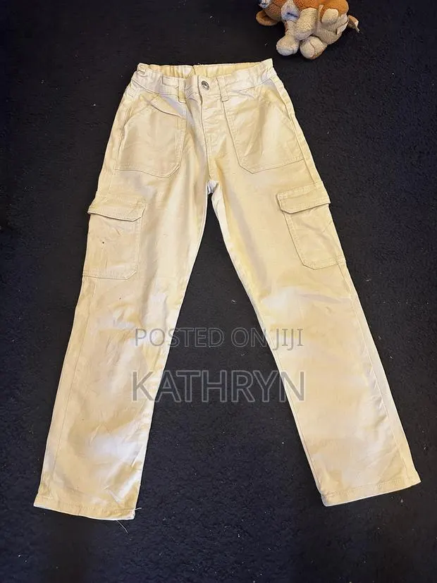 Cargo Pants · Photo 1