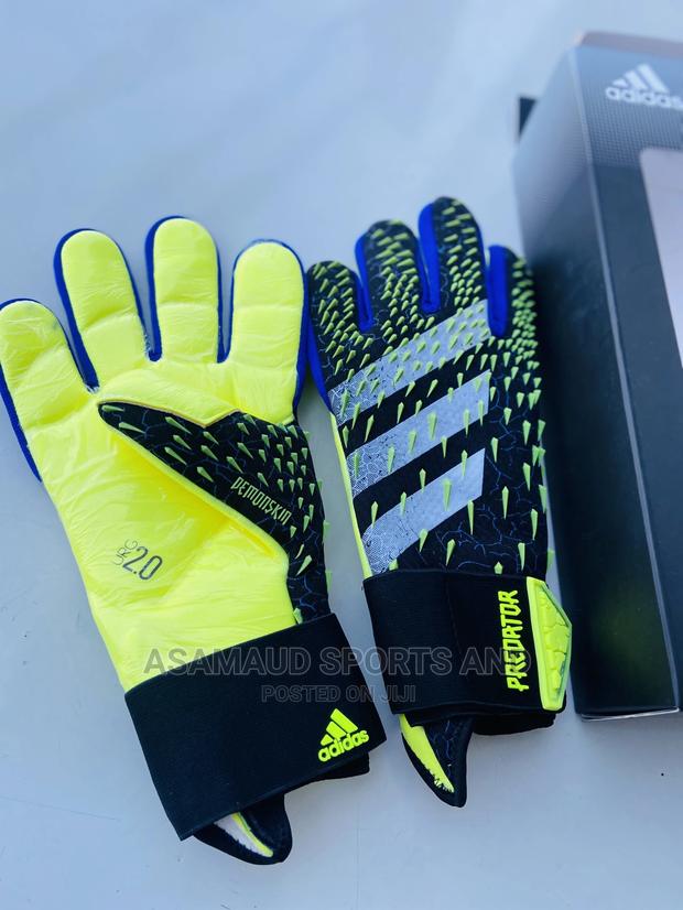 Goalkeepers Gloves Are Cool Price · Photo 2