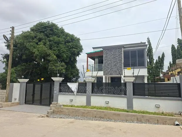 4bdrm House in Achimota, The Mall for sale · Photo 1