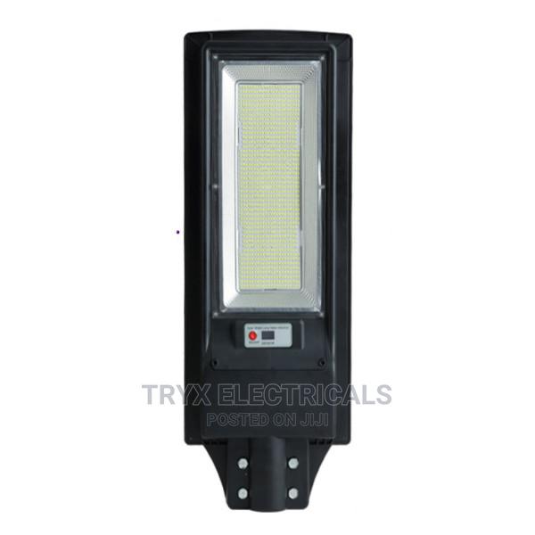 300w Solar Street Light With Remote Control - Black · Photo 7