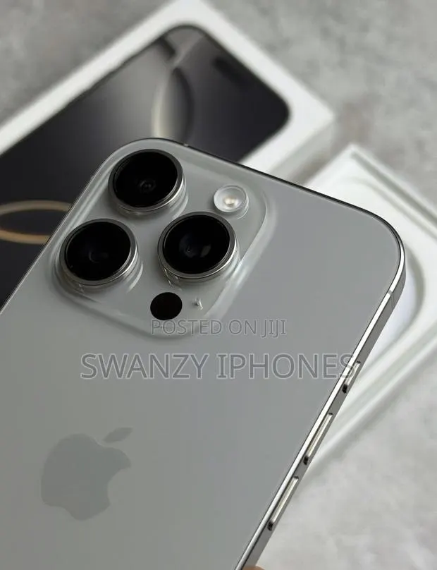 New Apple iPhone 16 Pro 128 GB Black · Photo 1