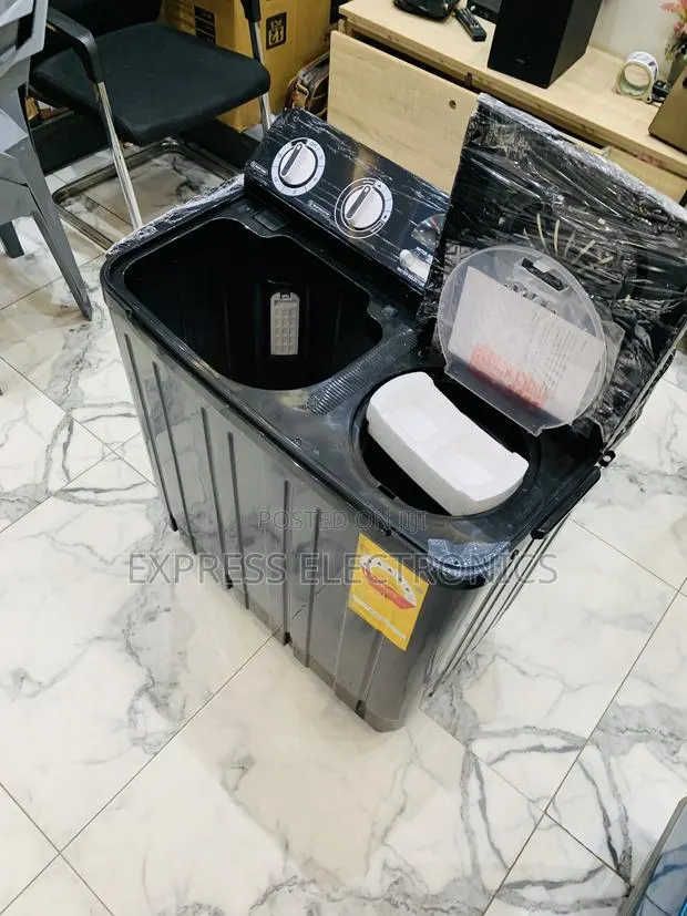 Spectacular Performance Twintub Wash and Spin 11kg Black Nasco · Photo 1