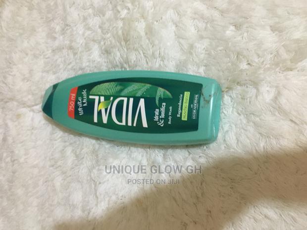 Vidal Natural Regenerative Body Wash Argan Oil Shower Gel · Photo 2