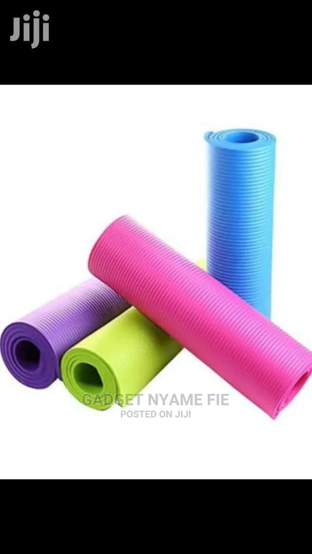 Quality Yoga Mat · Photo 1