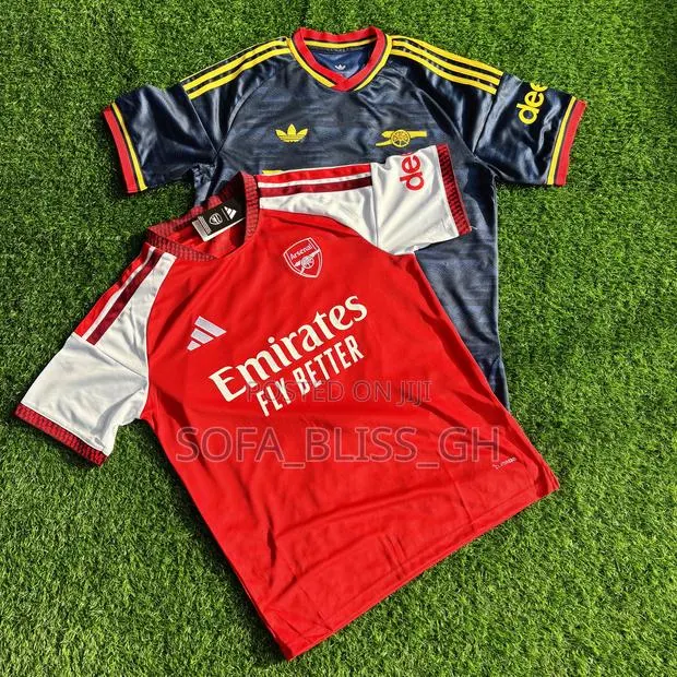 Arsenal Home & Away Jersey Set · Photo 1
