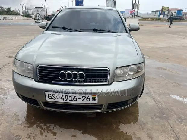 Audi A4 2010 Gray · Photo 1