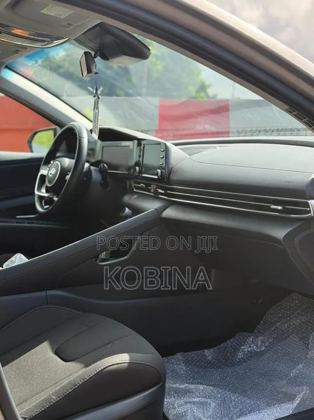 Hyundai Elantra SEL 2021 Gray · Photo 1