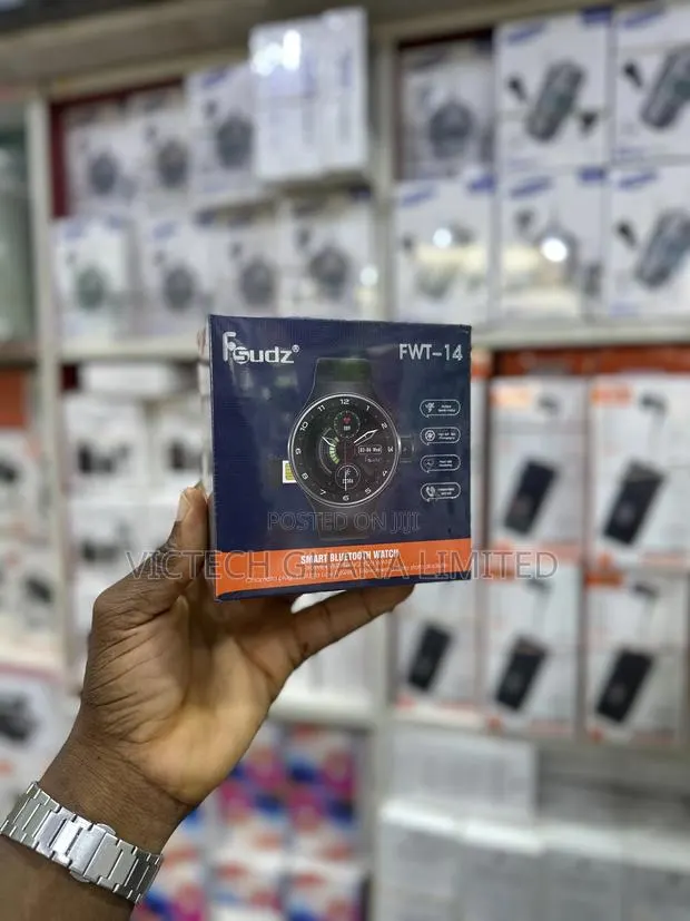 Fsudz Smart Watch With Sim Card Camera · Photo 1