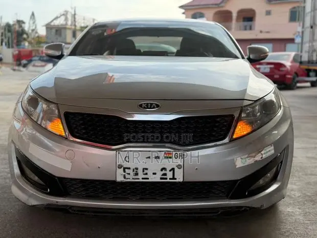 Kia K5 2.0 T-GDI 2011 Silver · Photo 1