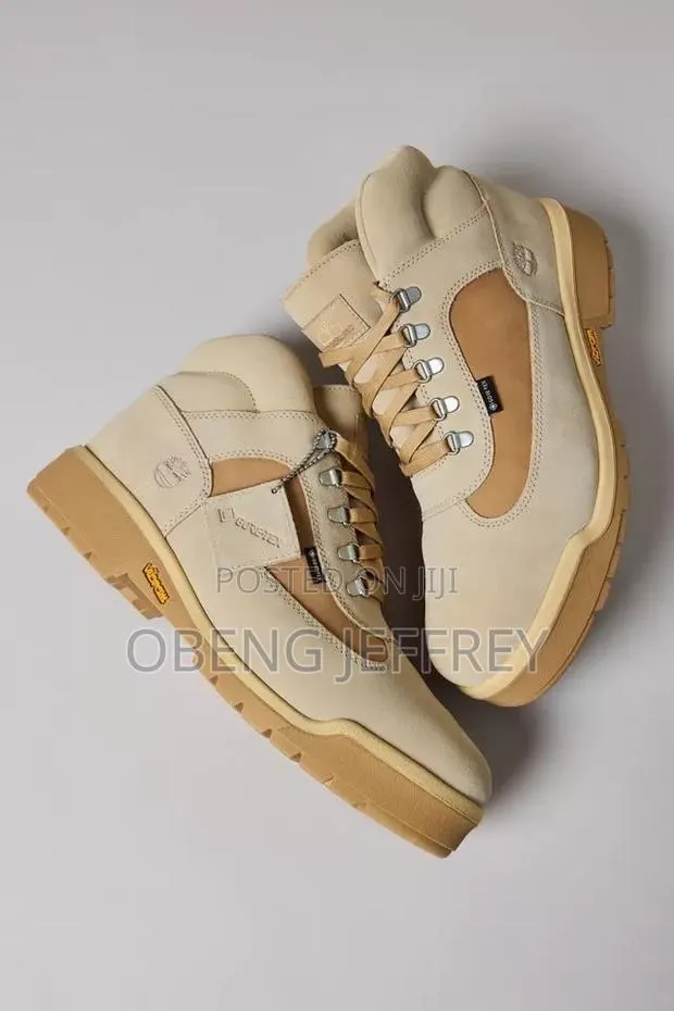 Original Timberland Suede Field Boot Beige · Photo 1