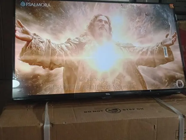 TCL 32-Inch Tv With Clear Sound Rich Colors · Photo 1