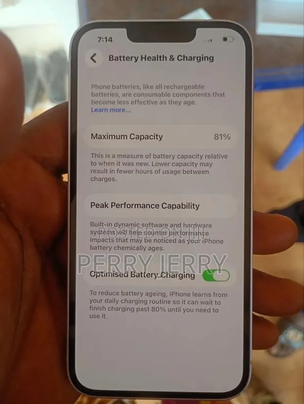 Apple iPhone 14 128 GB Purple · Photo 3