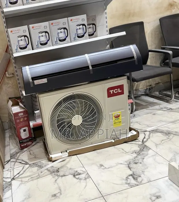 Efficient TCL 1.5hp Inverter Air Conditioner(Mirror)Black · Photo 1