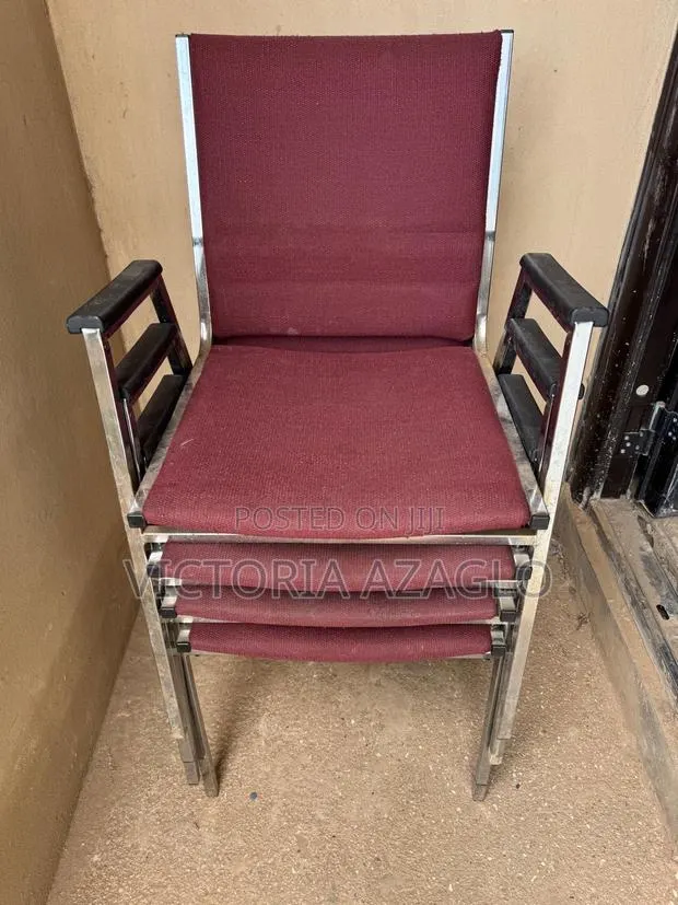 Auditorium Chairs · Photo 1