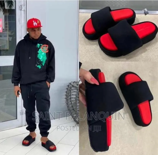Y3 Slippers · Photo 1