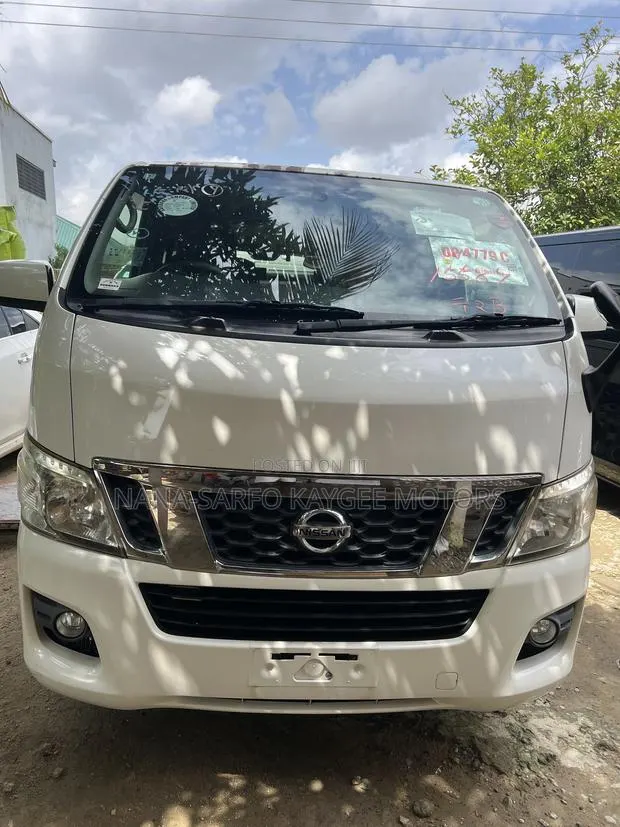 Nissan NV200 2015 White · Photo 1