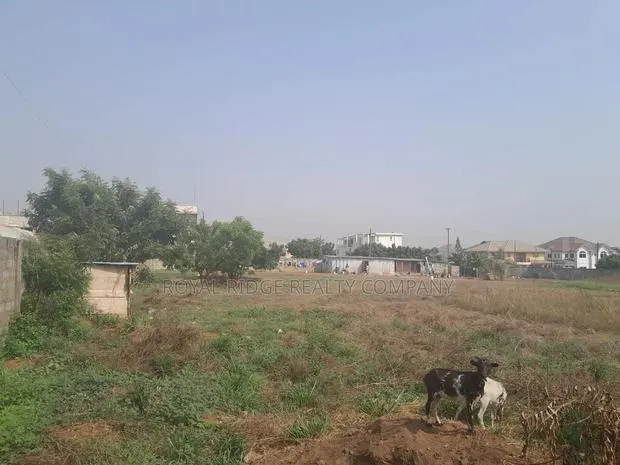 Arces of Land for Sale at Tseaddo Roundabout · Photo 1