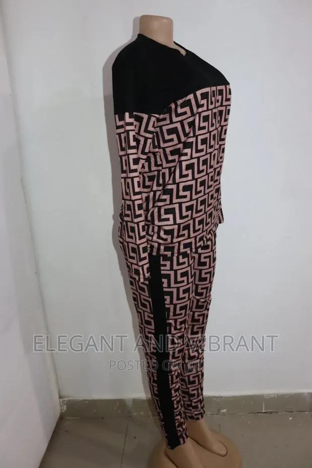 Beautiful Designer Jogging Set · Photo 1