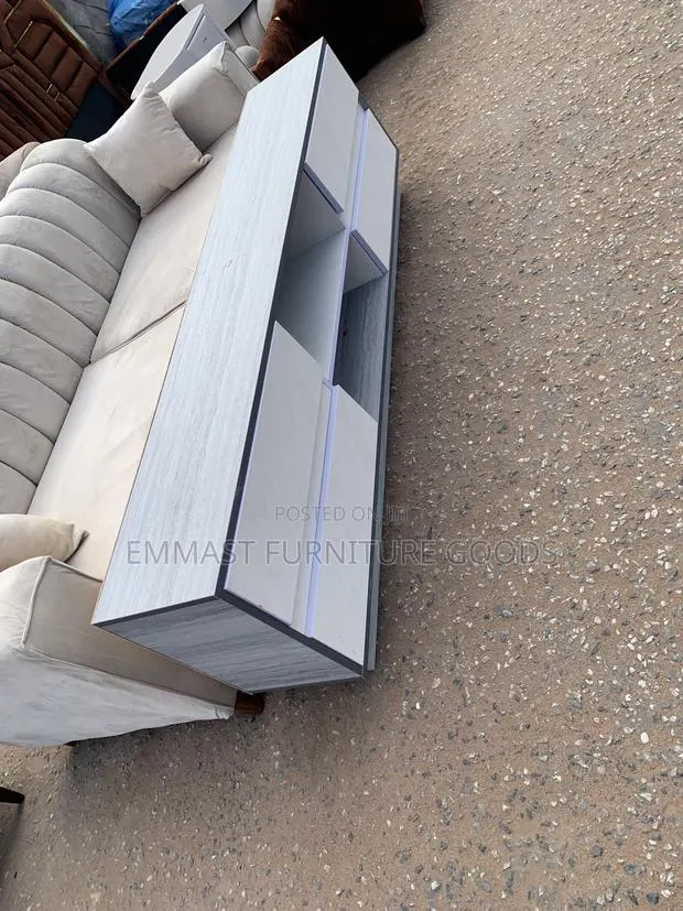 Affordable Laminated TV Stand · Photo 1