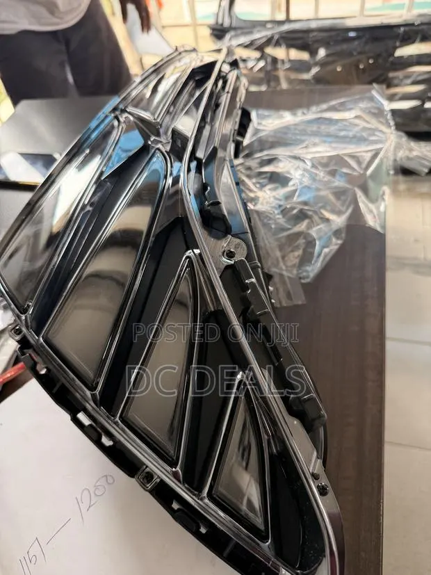 Hyundai Tucson Front Bumper Daytime Running Light 2022, 2023, 2024 · Photo 1